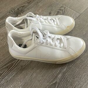 Veja Sneakers